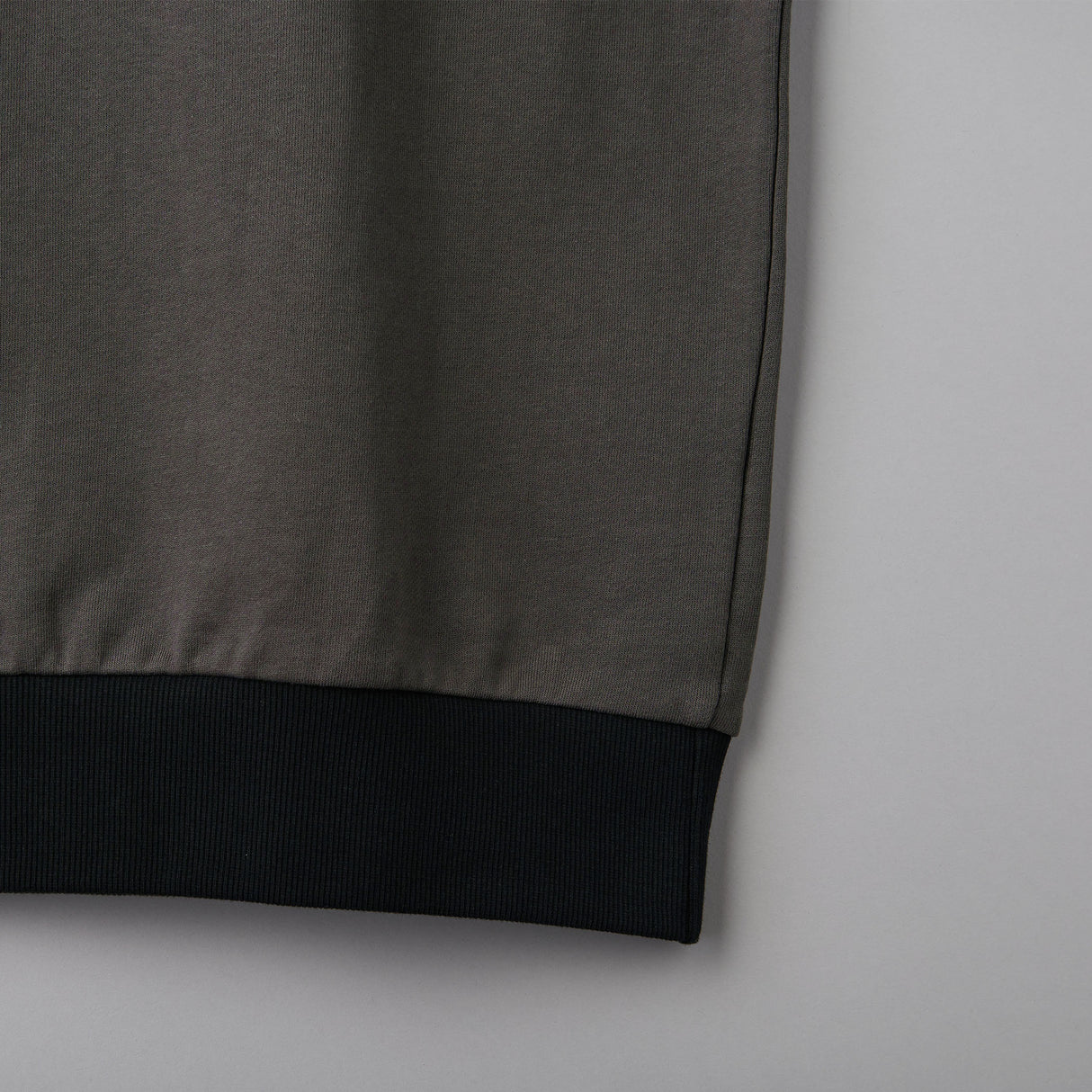 VALORANT ハーフジップスウェット (VLRNT×UA)ヴァイパー