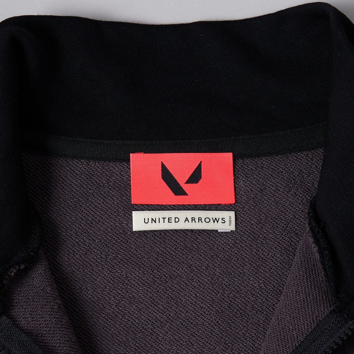 VALORANT ハーフジップスウェット (VLRNT×UA)ヴァイパー