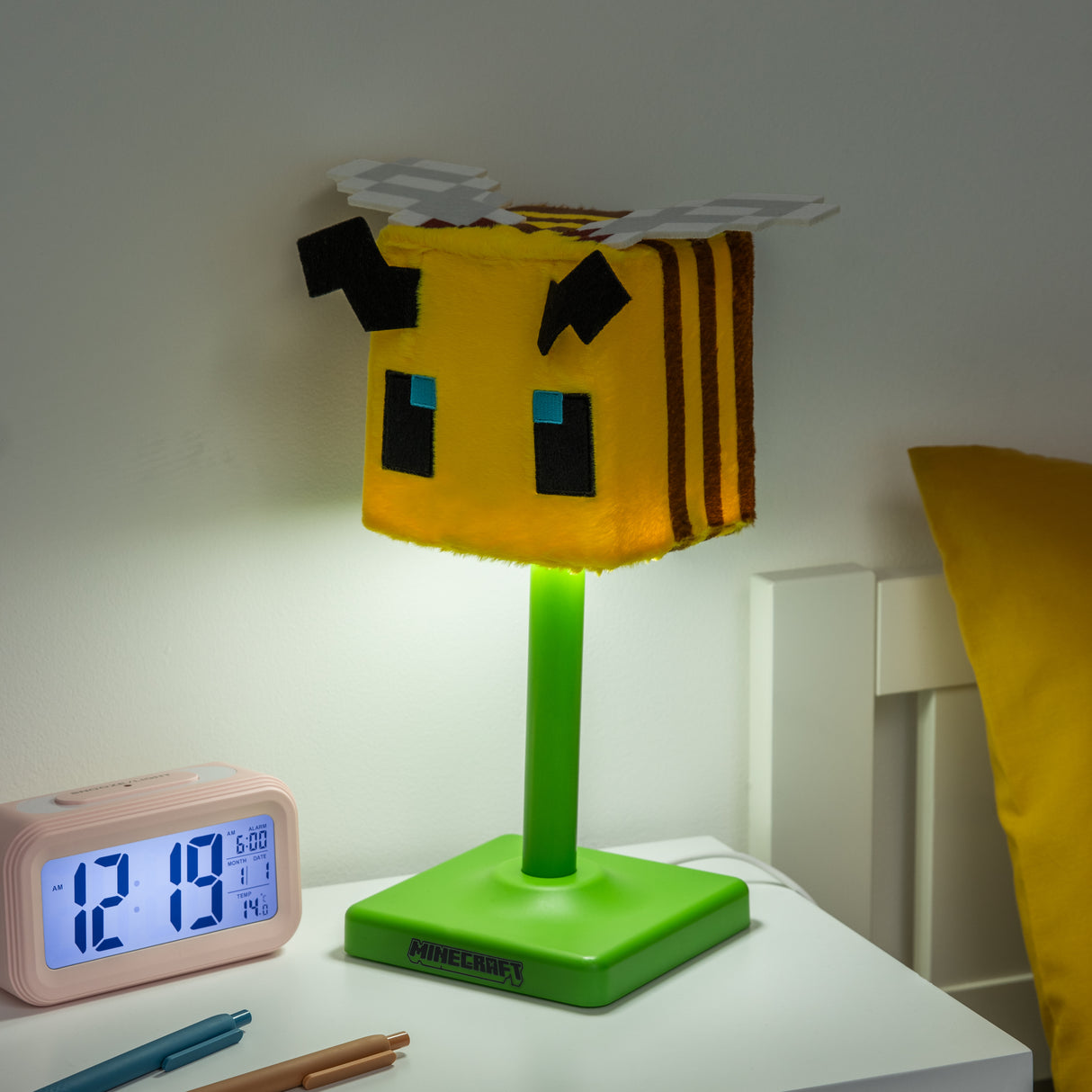 【予約商品】マインクラフト ふわふわスタンドライト(ハチ)