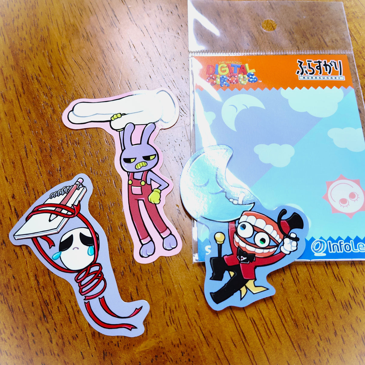 アメイジングデジタルサーカス ぶらすがりダイカットステッカー