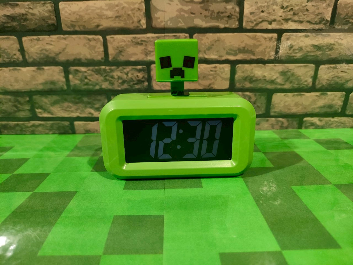 【予約商品】マインクラフト 目覚まし時計(ミニクリーパー)