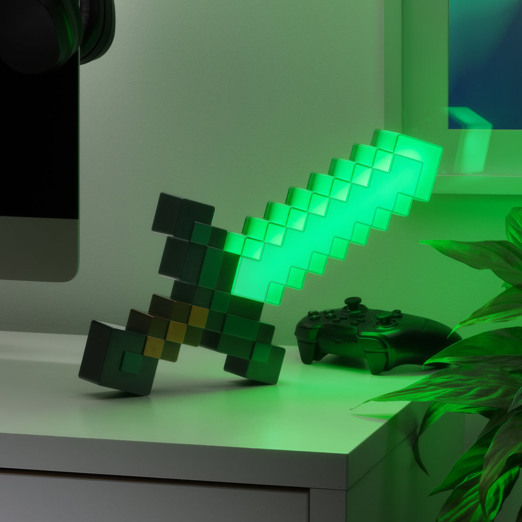 【予約商品】マインクラフト ダイヤモンドの剣ルームライト