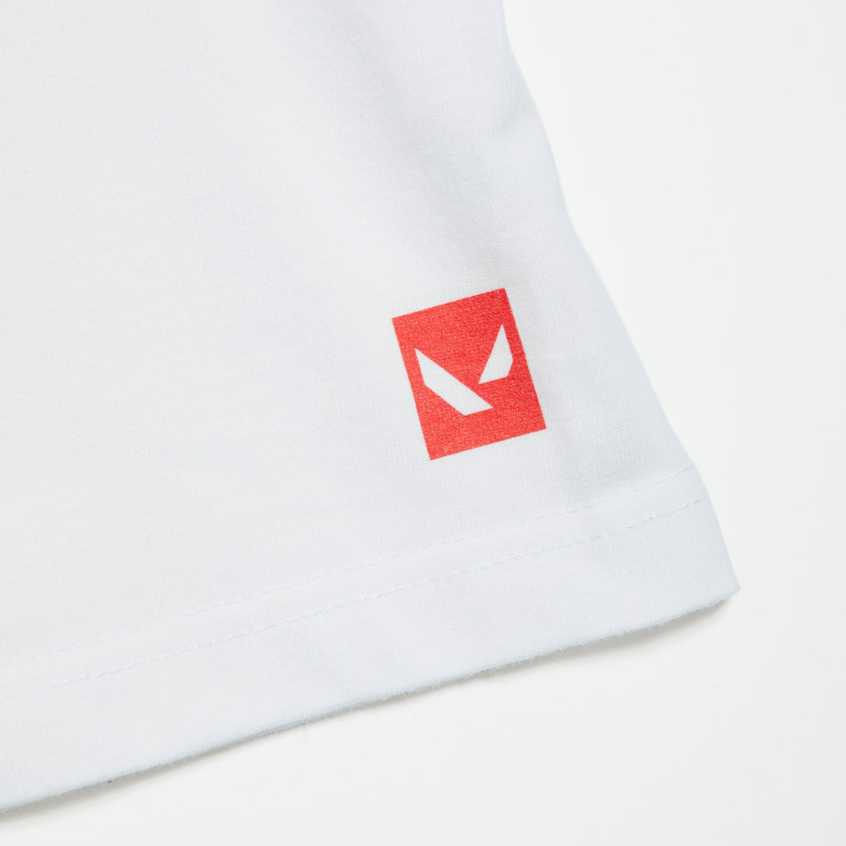 Tシャツ(VLRNT×UA LOGO TEE) WHITE