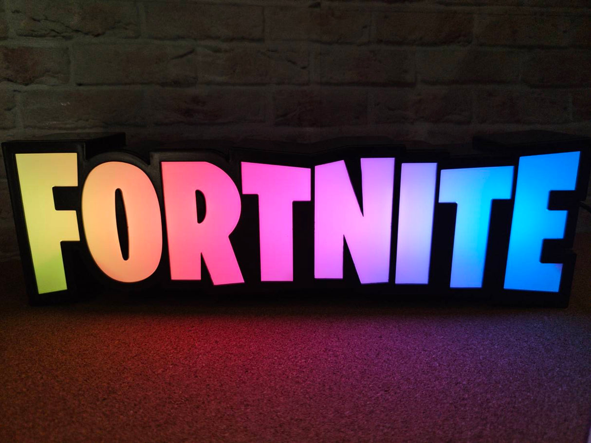 FORTNITE ロゴライト