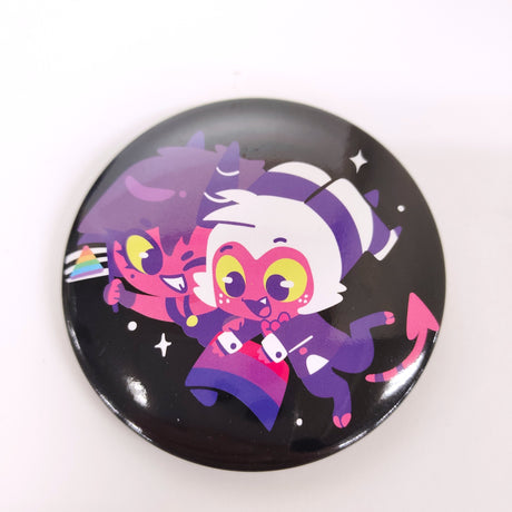 HELLUVA BOSS 缶バッジ（ミリー & モクシー）