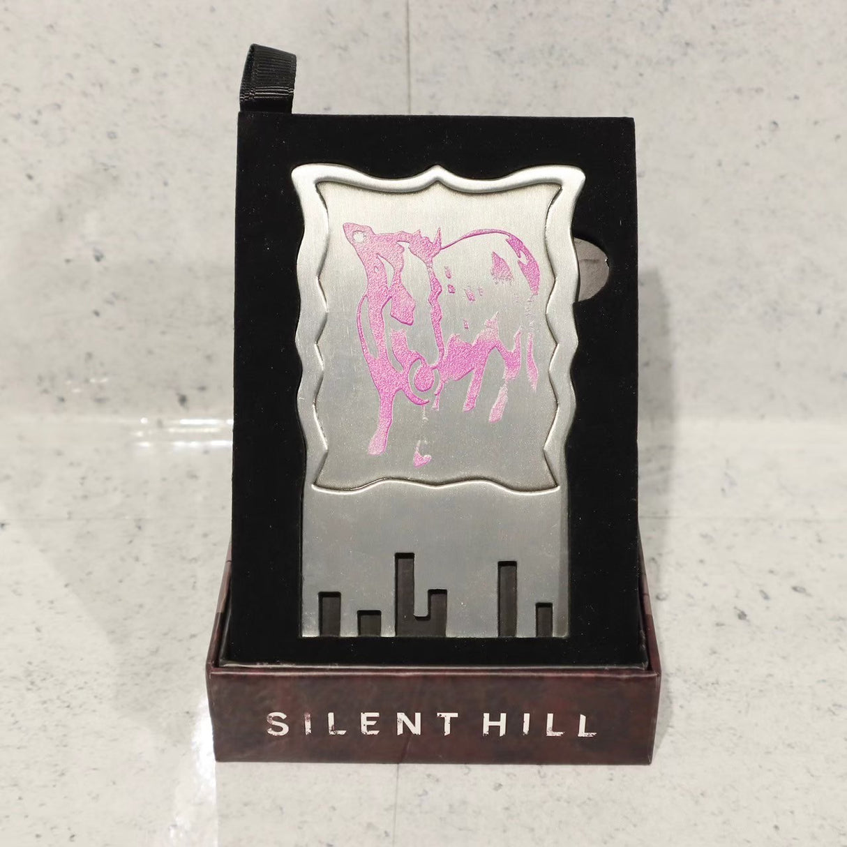SILENT HILL 《紫牡牛》 の 鍵 レプリカ（シリアルナンバー入り）