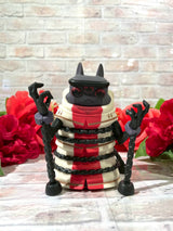 Youtooz Cult of the Lamb フィギュア （待ち受けし者）