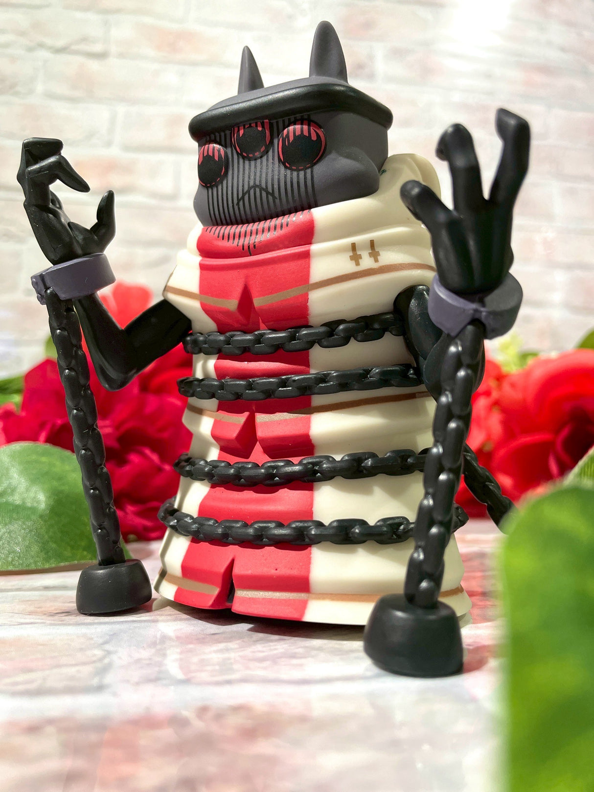 Youtooz Cult of the Lamb フィギュア （待ち受けし者）